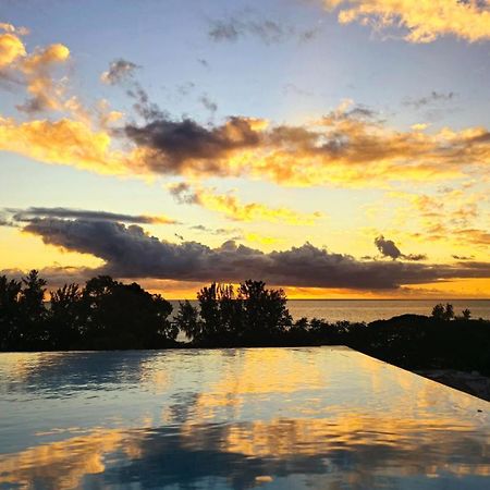 Luxury Penthouse With Infinity Pool & Stunning Sea View Leilighet Flic-en-Flacq Eksteriør bilde